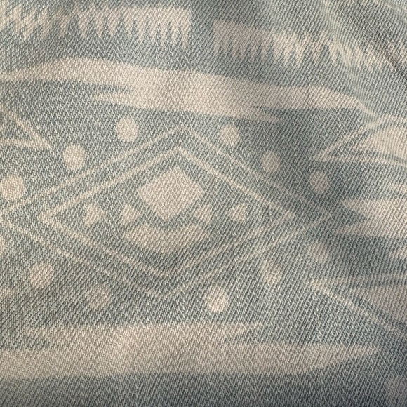 COTTON:ON Women’s Light Blue Southwest Print Denim Shorts - Picture 6 of 9
